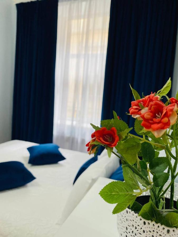 Centr Opera House 2 Rooms 利沃夫 外观 照片