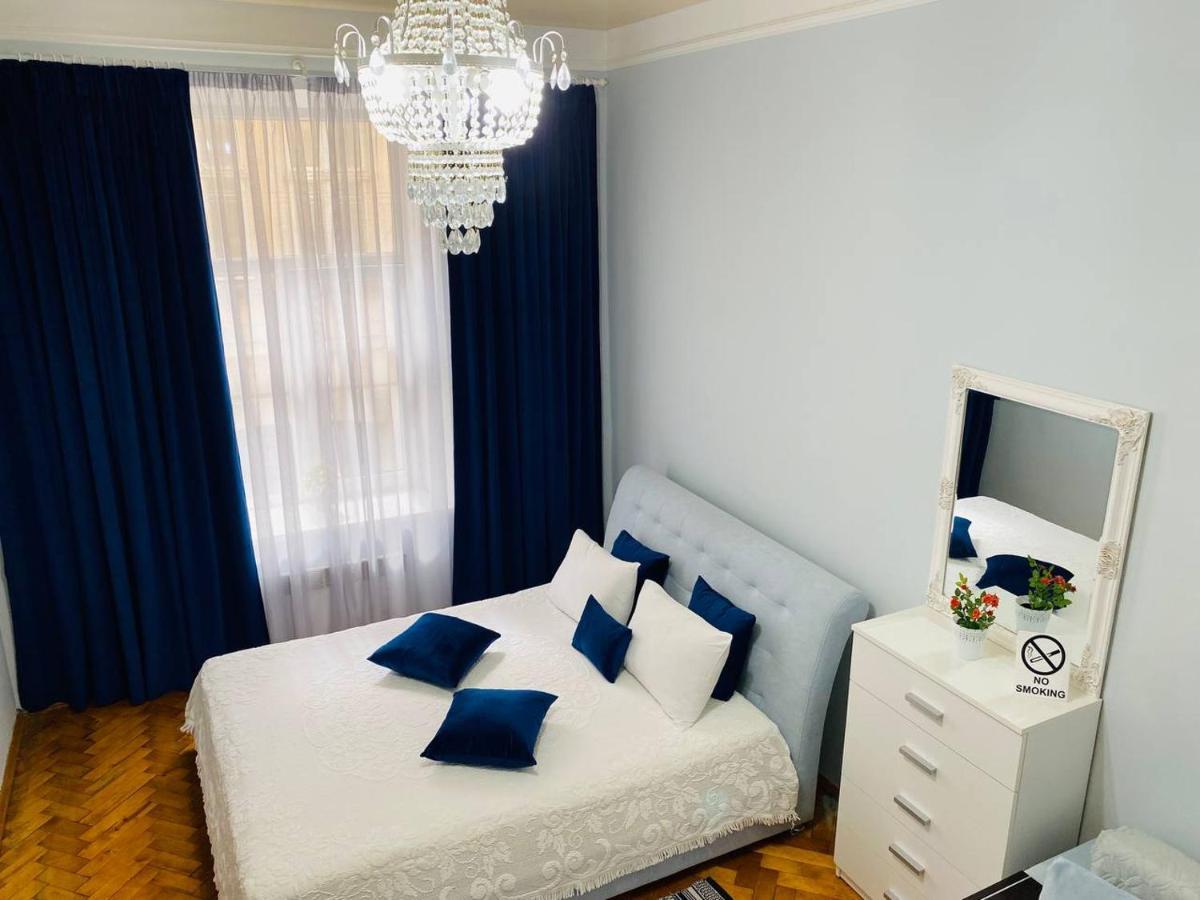 Centr Opera House 2 Rooms 利沃夫 外观 照片